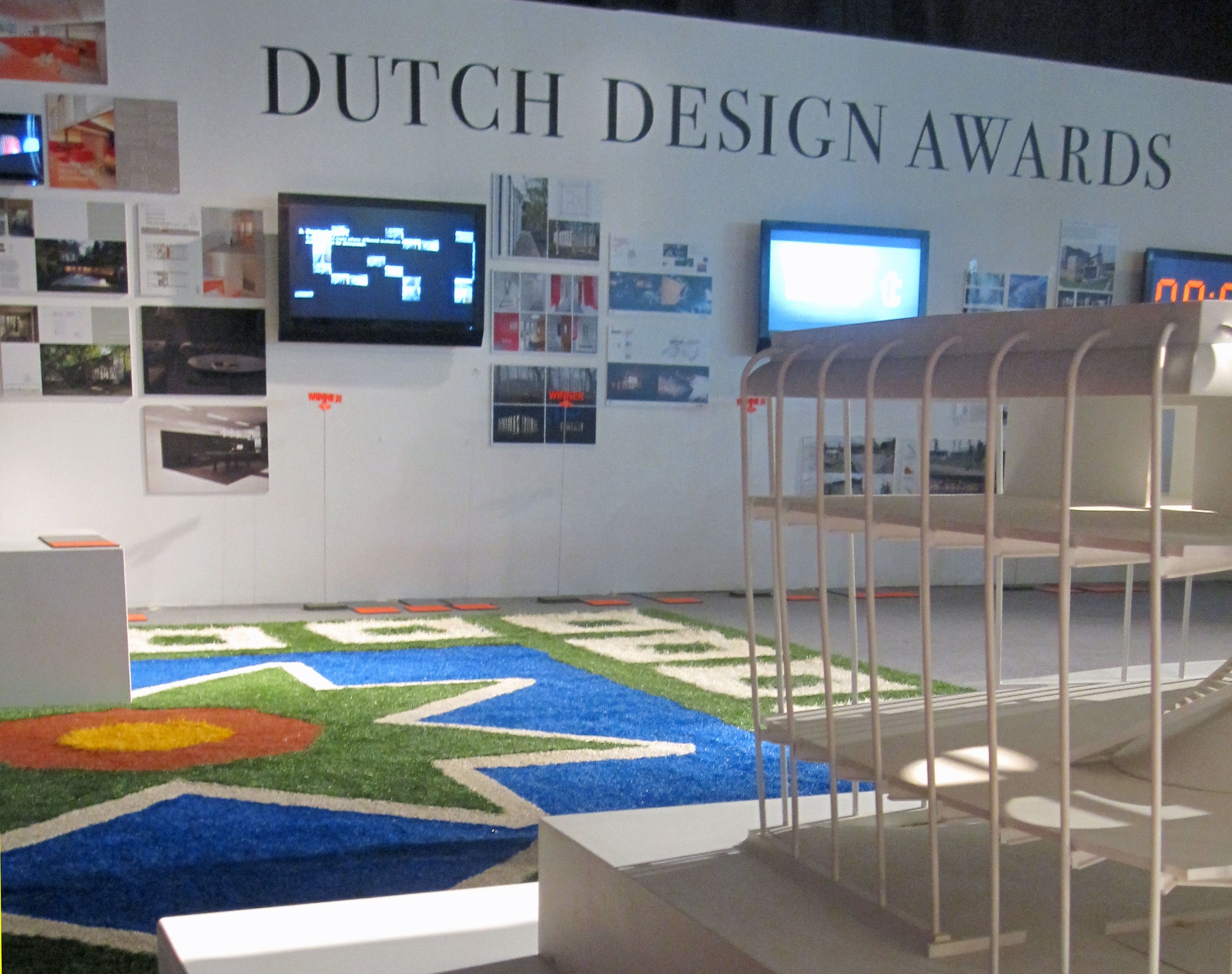 the flying grass carpet Shanghai, dutch design award